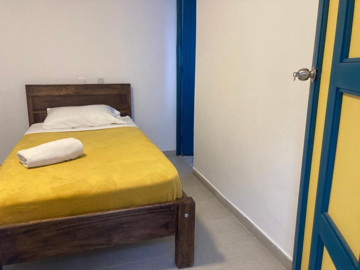 Hostal Casa Lantana La Candelaria Bogota Ngoại thất bức ảnh