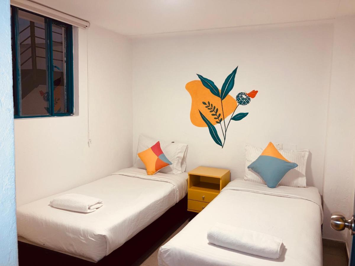 Hostal Casa Lantana La Candelaria Bogota Ngoại thất bức ảnh